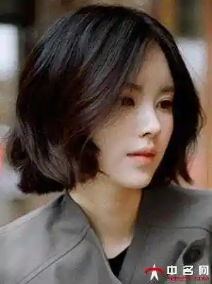 鹅蛋脸适合什么发型 鹅蛋脸适合的短发发型图片