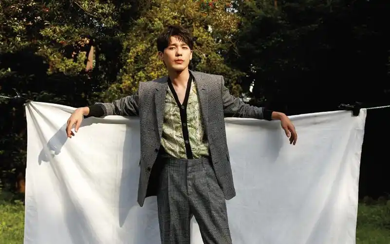 210403 时尚芭莎 x 白宇 bazaar stage