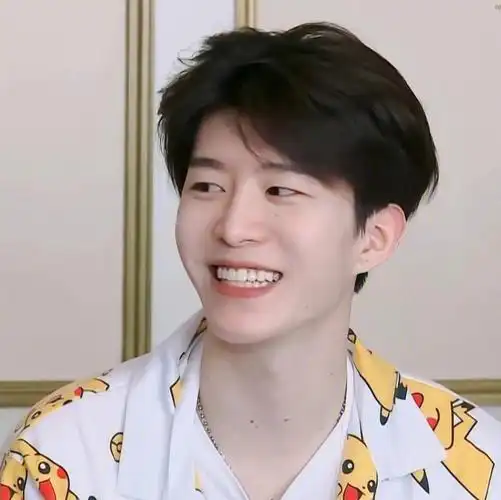 范丞丞经验头像