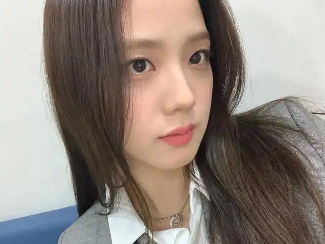 建个金智秀图楼,一些我很喜欢的照片