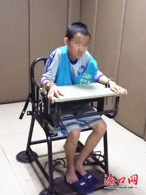 海口最阔气未成年犯罪团伙出行都打车手机用苹果