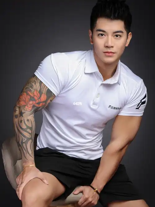 健身教练形象照