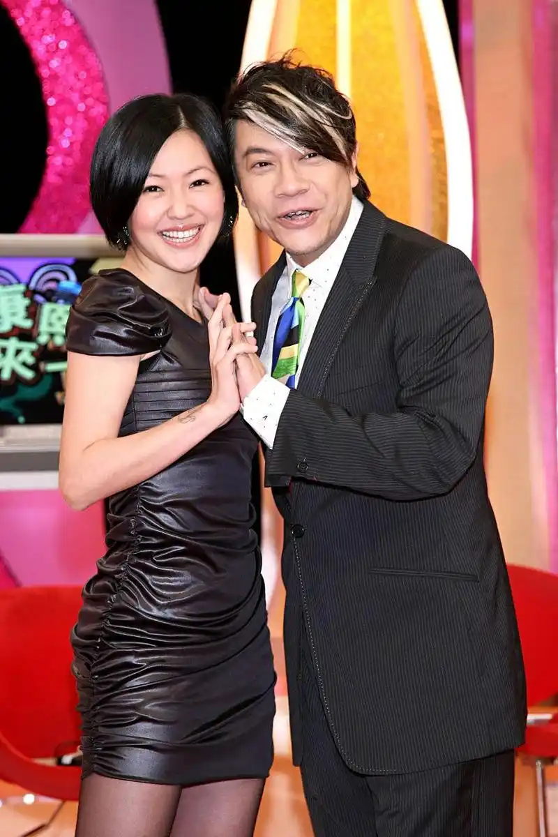 蔡康永曾说,他和小s私底下基本是不来往的.