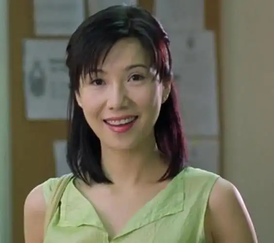 港岛影视圈最为著名的"大嫂",那么估计很多人首先想到的就是关秀媚了