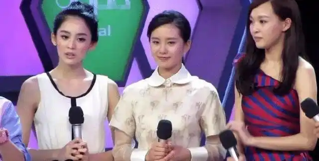 个子高有多重要,当170的唐嫣站在刘诗诗娜扎中间,美得太突出|古力娜扎