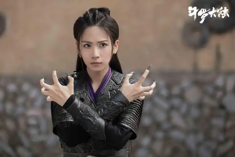 《斗罗大陆》热血收官成绩亮眼 刘美彤真情演绎未来可期