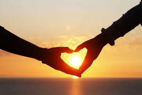 照片情侣的背影图片,情侣手牵手,背影图片原图