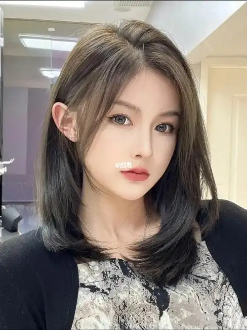 女生发型参考减龄锁骨发