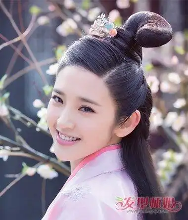 流云髻怎么梳图解 简单的流云髻梳法