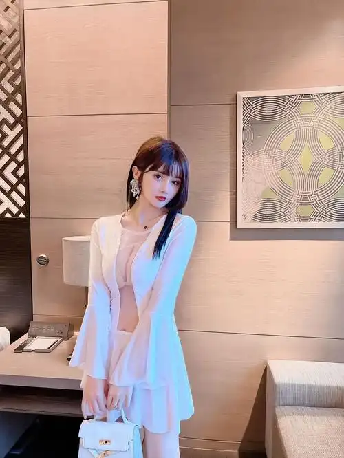 夜店女装白色减龄性感网纱拼接露胸连衣裙蹦迪女装桑拿技师工作服