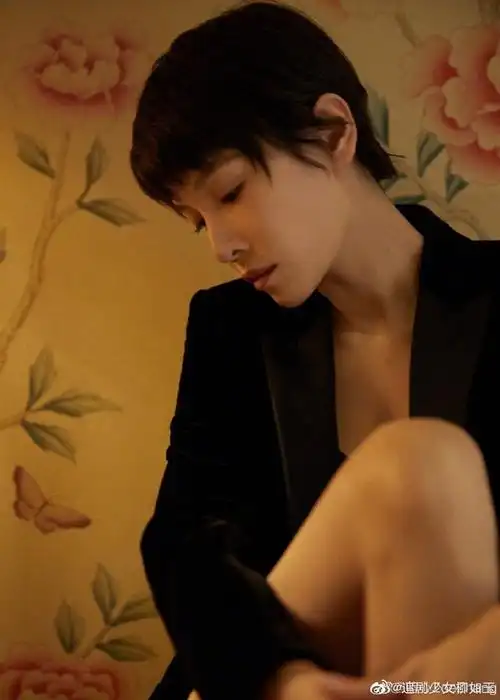 张蓝心晒初恋旧照