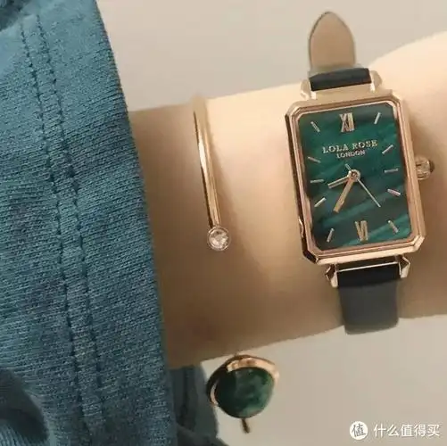 lolarose小绿表评测展现女人腕间复古风情