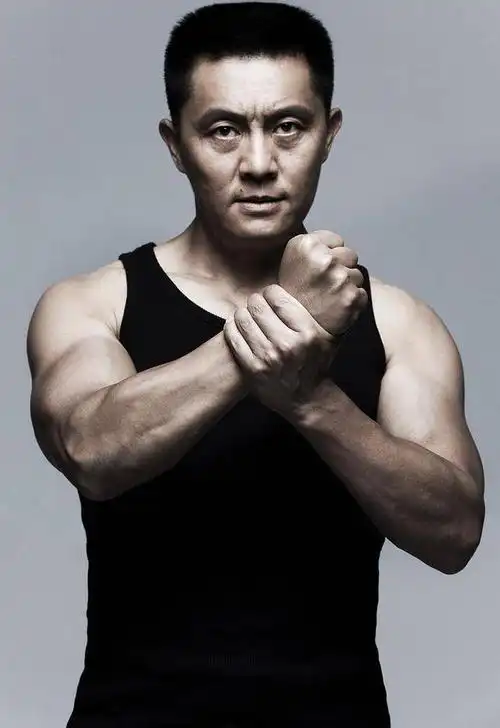 常戎在娱乐圈里面低调不炒作,只是把自己的演员工作做到最好,这才是把