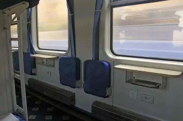 绿皮火车硬卧和软卧的区别图片(高铁硬卧和软卧的区别图片)插图10