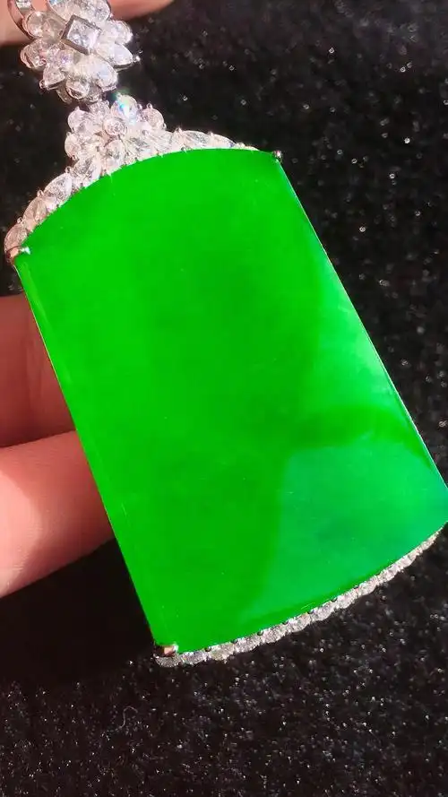 冰种正阳绿翡翠无事牌吊坠天然缅甸a货正品18k金镶嵌满帝王绿挂件