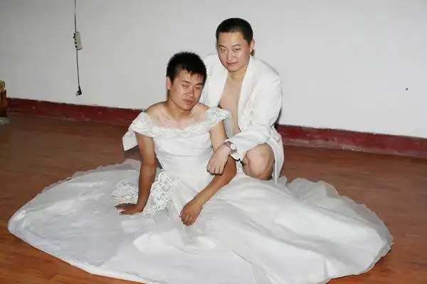 几张搞笑的婚纱照,看完能笑掉大牙