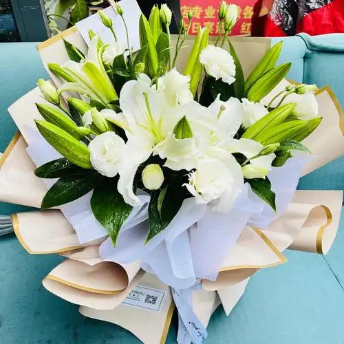 百合花束