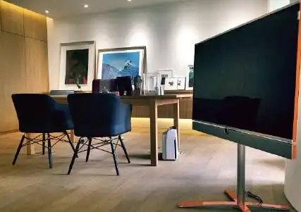 黄晓明豪华办公室曝光 明星办公室豪华程度说明对职业的喜爱