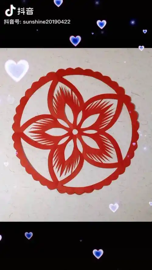 简单漂亮的五瓣花,跟着视频都能剪出来梁老师剪纸 小白学剪纸 亲子