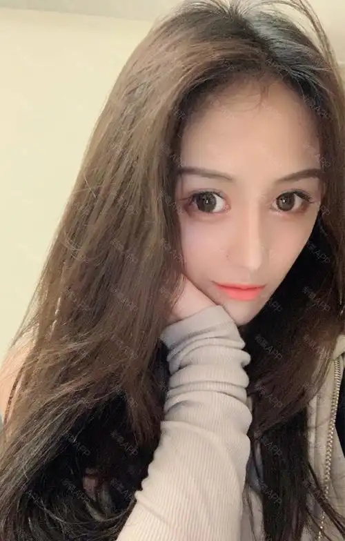 1拍照不上镜,侧颜更难以想象 2同龄人都有"网红鼻"而我只能羡慕 3鼻子