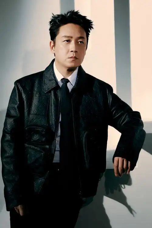 潘粤明晒生日照说谢谢大家##潘粤明49岁生日照