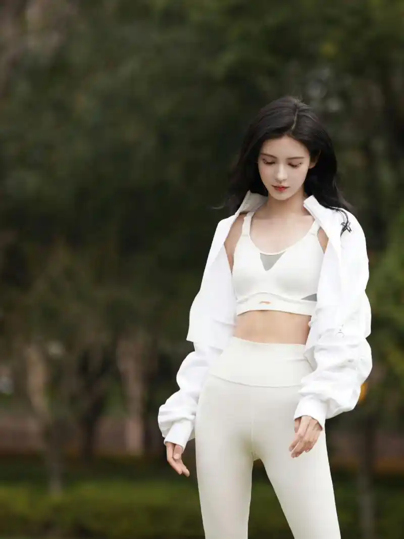 张予曦健身照,身材太好了#张予曦