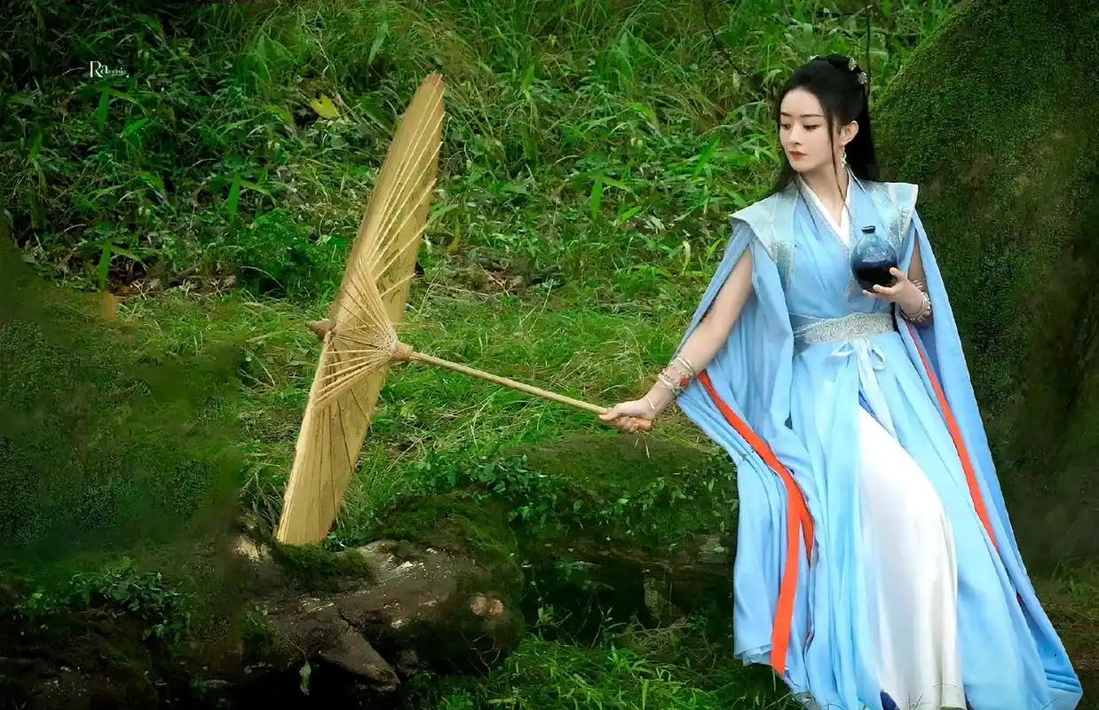 赵丽颖的古装还是那么清新,只是少了一些甜美