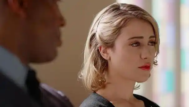 凯丽64考恩主演的2部大尺度作品分享:让观众感受95后的无穷魅力