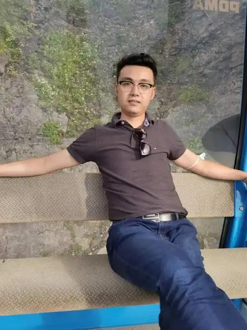 周奇武生活照 受访者供图 华龙网发"没关系,我们一起解决问题.