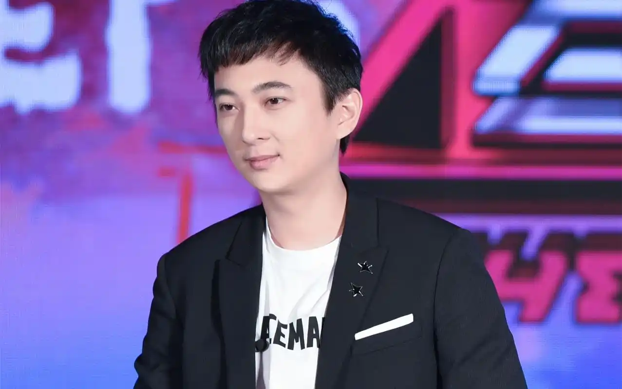 王思聪多家公司近期发生工商变动 上海熊猫互娱再成失信被执行人