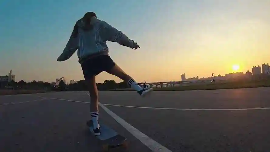 滑板少女,青春活力,美女滑板视频素材