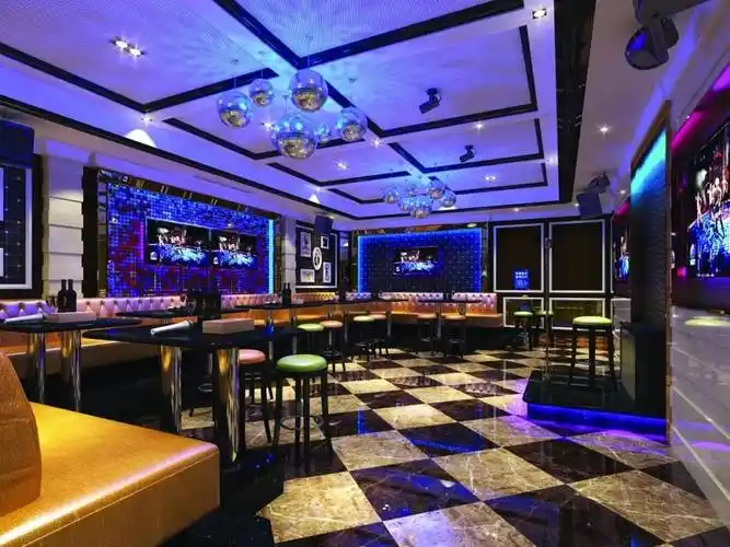 霸屏攀枝花人朋友圈的这家ktv太狠了!老板要请你们免!费!唱!歌!