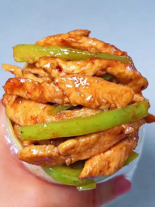 减脂期姐妹一定要试试!鸡胸肉这样做真的好好吃呀!