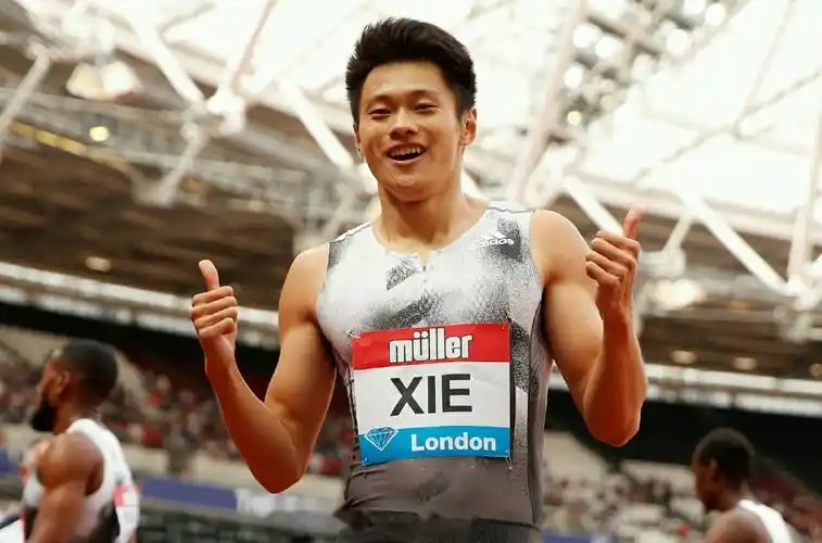 谢震业大破亚洲记录,抬头之日!