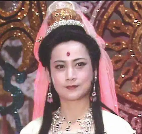 西游记幕后左大玢扮演的观音太像了群众都纷纷跑来对她跪拜