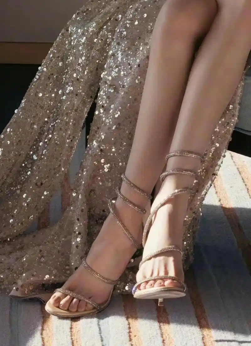 [舔屏][舔屏][爱慕][爱慕]#杨幂#  本文并不代表小编赞同其观点和对其