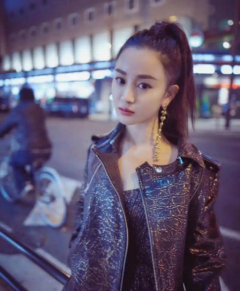 看了陈昱霖这7张照片,就知道吴秀波为何要她坐牢了!网友:活该