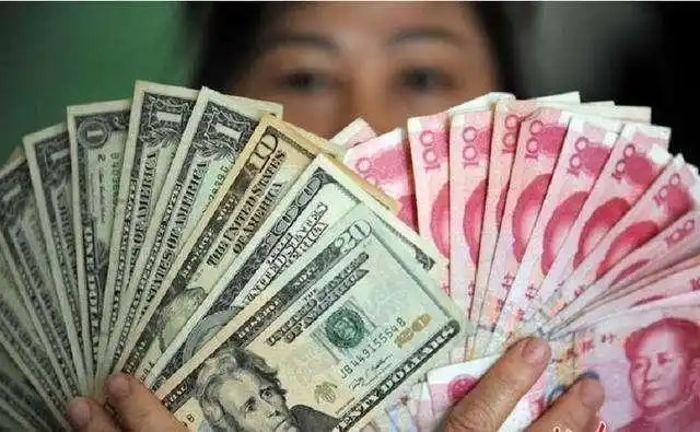 若人民币兑换美元时汇率变成11会怎么样恶性通膨等要注意