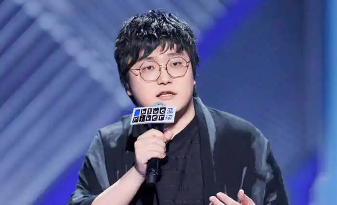 脱口秀演员王建国真名艺名连姓都改了真名很神秘