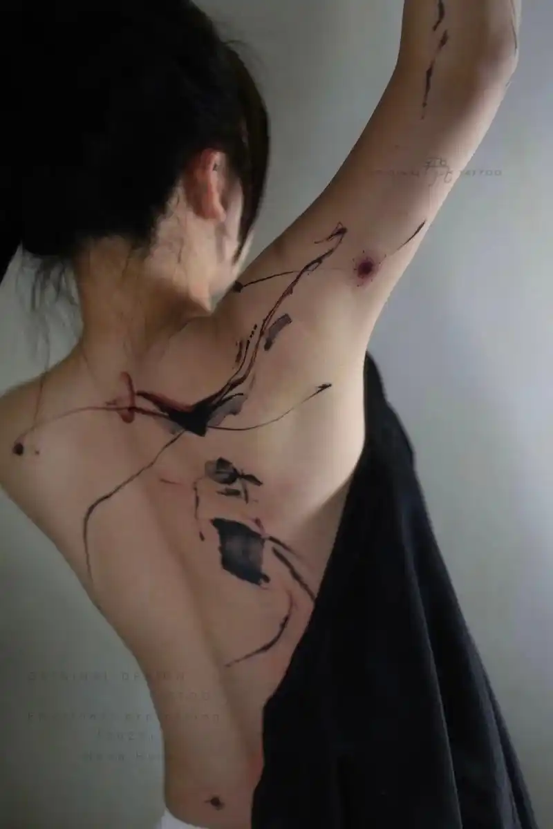 北京纹身 抽象线条 遮盖伤疤 水墨画.#现场设计 #为情绪( - 抖音