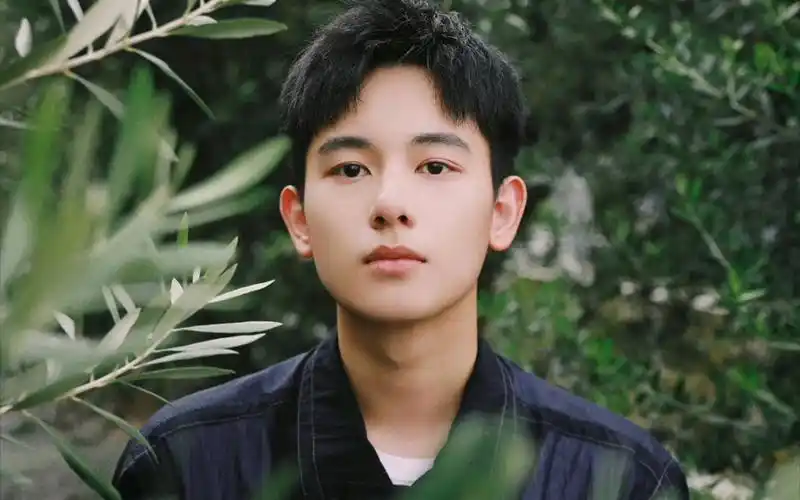 【胡先煦】朝你发射了一个wink