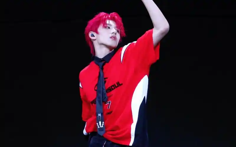 【朱志鑫】4k高清红发大帅哥翻跳《move》-一万个要求-默认收藏夹