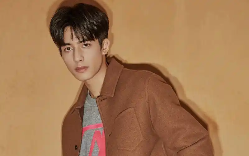 宋威龙时尚写真图片桌面壁纸