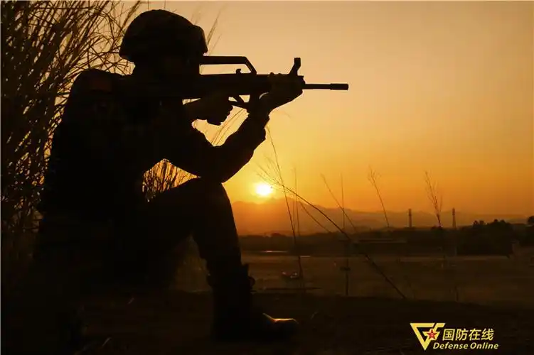 顯示與隱藏側邊欄搜索