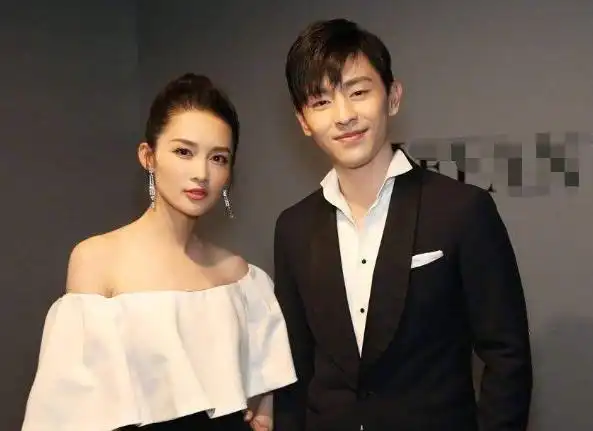 邓伦李沁疑似官宣恋情金晨终究成为过去式应采儿早已暗示真相