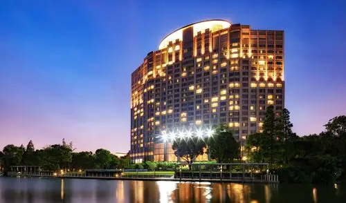 其中苏州金鸡湖凯宾斯基大酒店作为苏州的老牌五星,完美融合欧式的