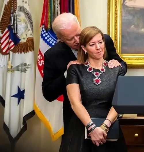 总统之子亨特拜登:睡嫂坑爹害家族!究竟有多出格? #wwe超 - 抖音