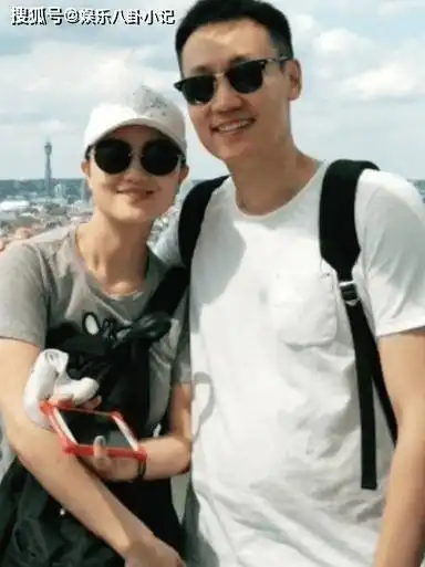 原创他是国家一级演员与朱媛媛结婚18年零绯闻16岁女儿高挑漂亮