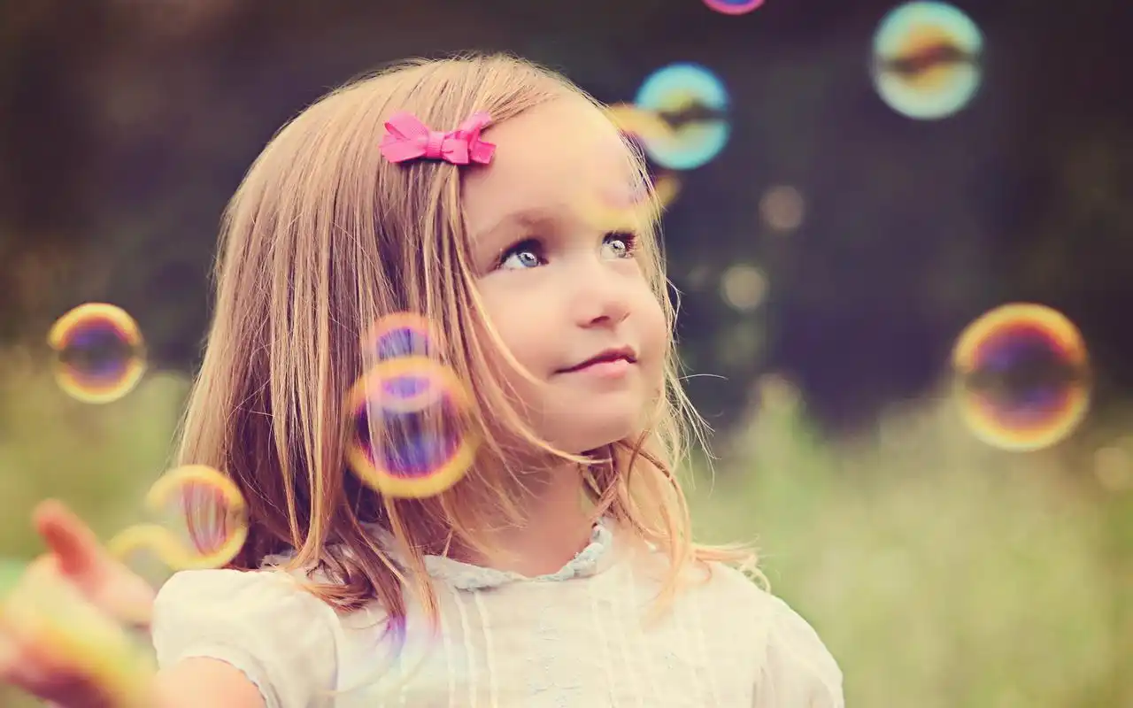 六一儿童节可爱唯美欧美小孩高清桌面壁纸