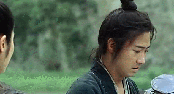 黎明转身看一眼gif动图_动态图_表情包下载_soogif